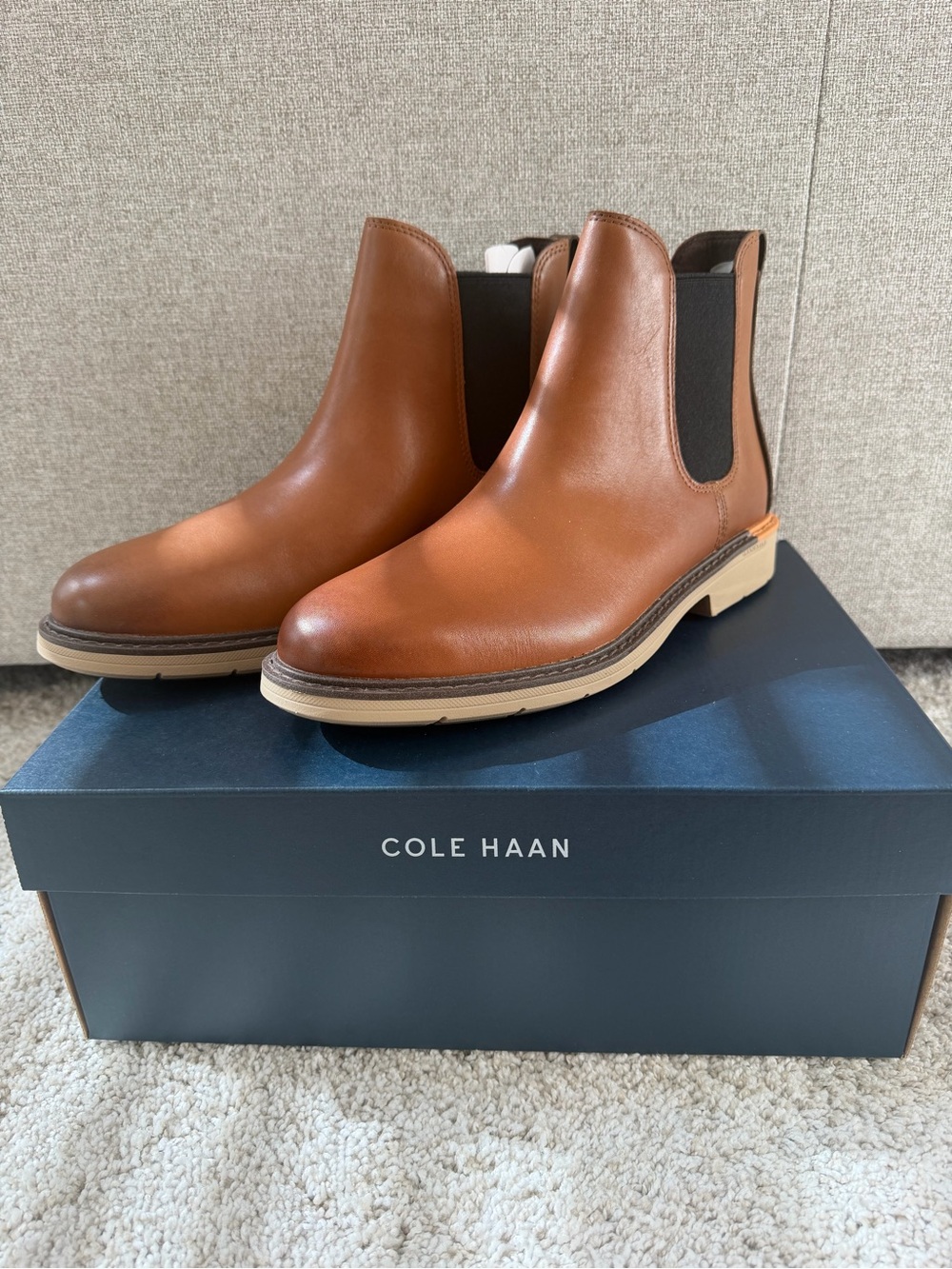Cole Haan Men's Tan Brown Leather Chukka Chelsea Boots